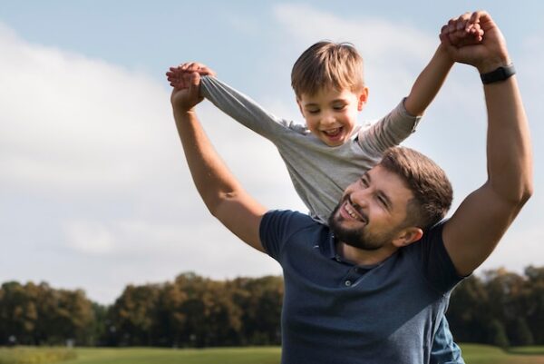 5 claves para criar hijos felices, saludables y autónomos 1 Sembrando felicidad infantil